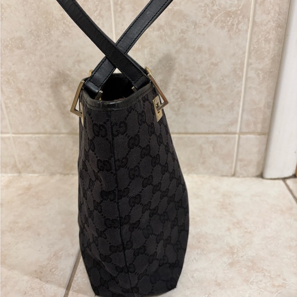 Genuine vintage Gucci Small Black on Black Logo tote. 002-1099 - Picture 2 of 9